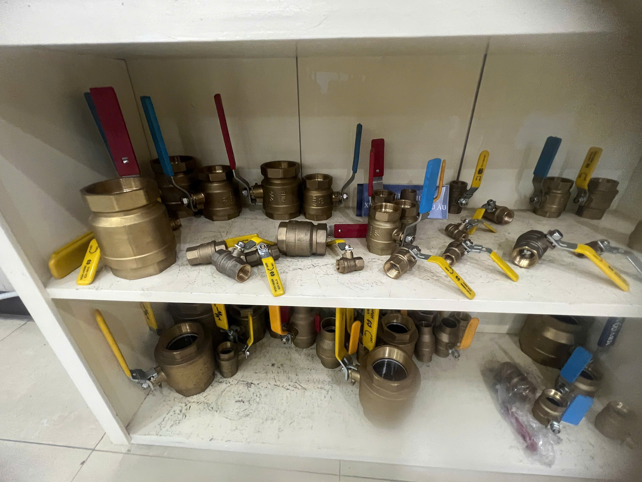 Samples shelf 20.jpg